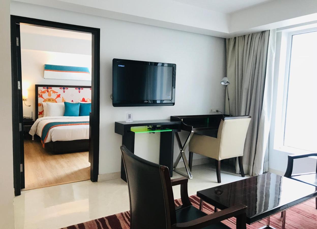 Golden Tulip City Centre Гургаон Экстерьер фото