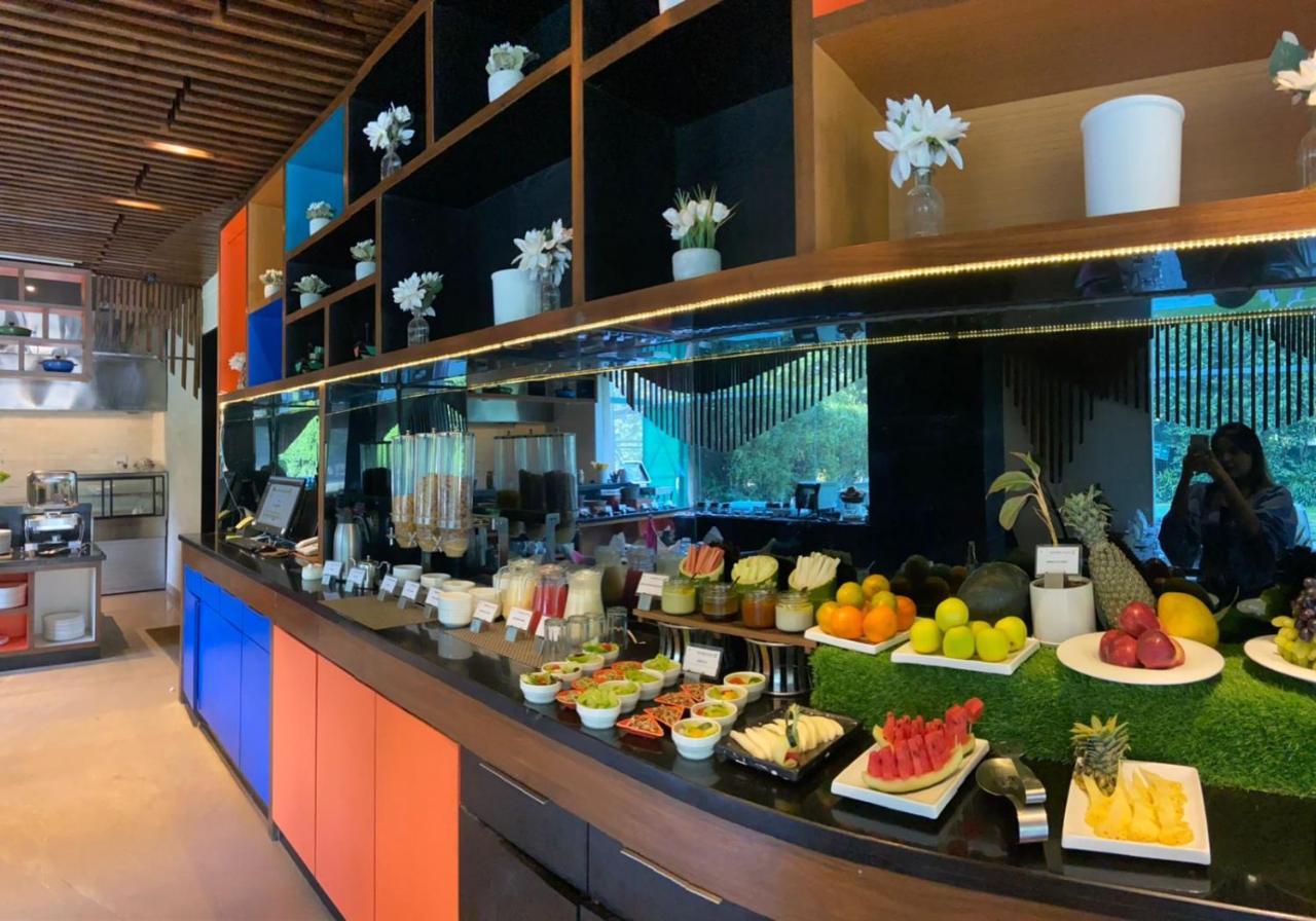 Golden Tulip City Centre Гургаон Экстерьер фото