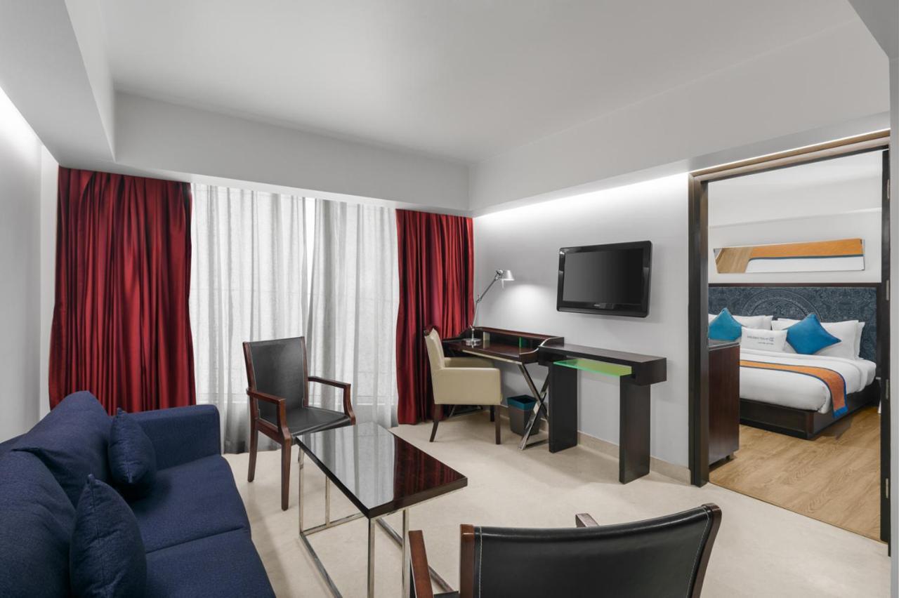 Golden Tulip City Centre Гургаон Экстерьер фото