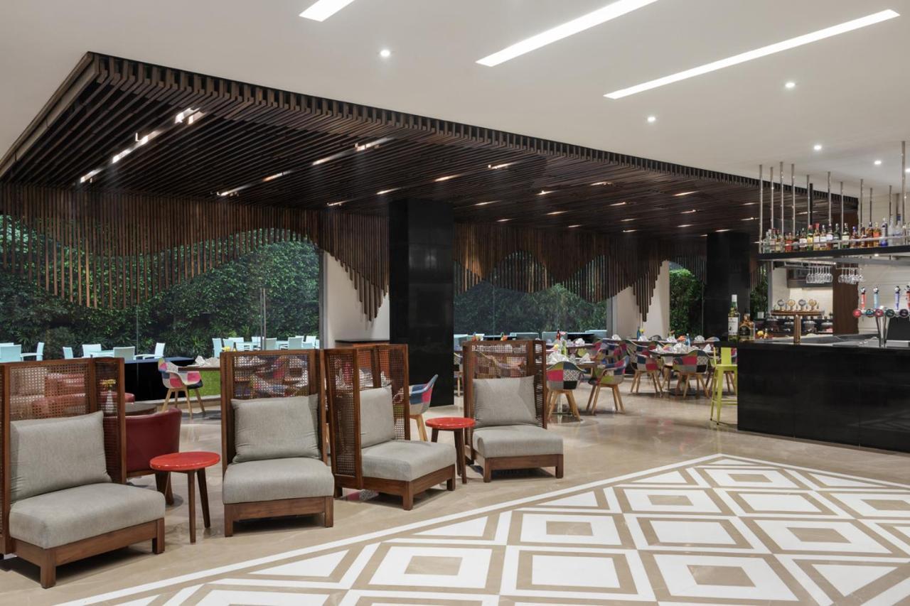 Golden Tulip City Centre Гургаон Экстерьер фото